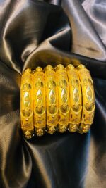 Charming bangles set